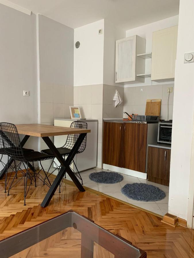 Comfy Studio - 1 Minute Walk To Delta Planet Nis Exterior photo