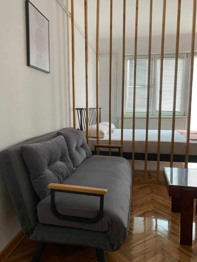 Comfy Studio - 1 Minute Walk To Delta Planet Nis Exterior photo